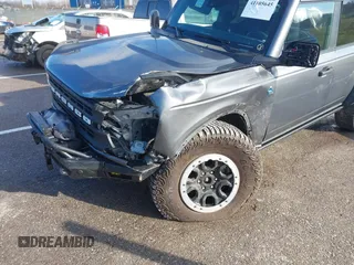 2023 Ford Bronco with VIN 1FMEE5DPXPLB15849, listed as a IAAI auction lot 41105645 with 39,736 mi miles. Bid and sale history available at carsss.com. Image 6.