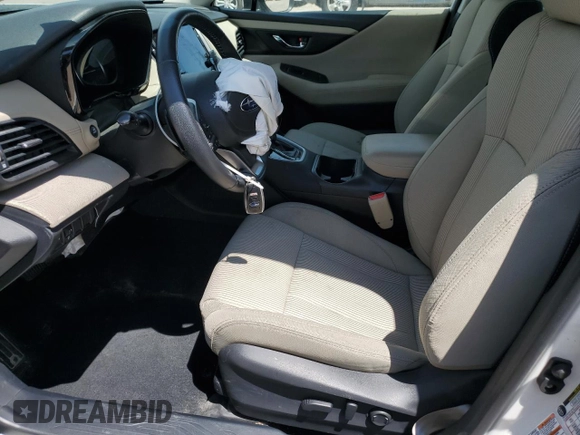 2020 Subaru Legacy Premium z VIN 4S3BWAC6XL3017226, wystawiony jako Copart lot #50627745 z przebiegiem 57 611 mil mil oraz Szkody całkowita. Historia ofert i sprzedaży dostępna na DreamBid. Obrazek 7.