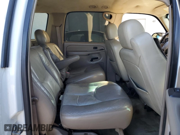 2006 GMC Yukon XL SLT z VIN 3GKFK16Z46G102197, wystawiony jako Copart lot #89339165 z przebiegiem 192 949 mil mil oraz Szkoda całkowita • Salvage title. Historia ofert i sprzedaży dostępna na DreamBid. Obrazek 11.