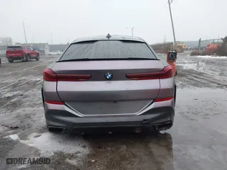 2021 BMW X6 xDrive40i with VIN 5UXCY6C07M9G44005, listed as a IAAI auction lot 41428636 with 65,670 mi miles. Bid and sale history available at carsss.com. Image 16.