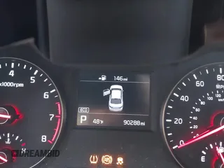 2017 Kia Cadenza Premium with VIN KNALC4J13H5063401, listed as a IAAI auction lot 41814956 with 90,288 mi miles. Bid and sale history available at carsss.com. Image 15.
