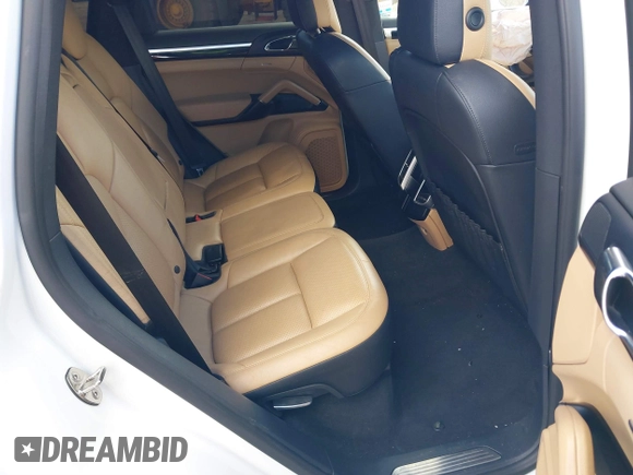 2016 Porsche Cayenne with VIN WP1AA2A26GLA02503, listed as a IAAI auction lot 41684700 with 90,495 mi miles. Bid and sale history available at carsss.com. Image 8.