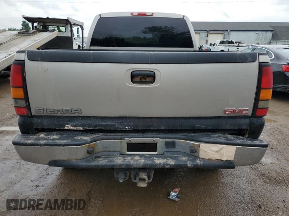 2004 GMC Sierra 1500 SLE with VIN 1GTEK19T44Z239667, listed as a Copart auction lot 61437835 with 203,264 mi miles and Clean title. Bid and sale history available at DreamBid. Image 6.