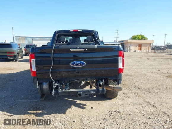2019 Ford F-250 XL z VIN 1FT7W2BT2KEF39077, wystawiony jako IAAI lot #41921583 z przebiegiem 197 987 mil mil oraz . Historia ofert i sprzedaży dostępna na DreamBid. Obrazek 17.