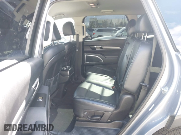 2022 Kia Telluride LX with VIN 5XYP2DHC7NG235365, listed as a IAAI auction lot 41434032 with 32,628 mi miles and . Bid and sale history available at DreamBid. Image 8.