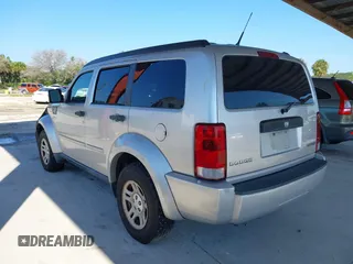 2011 Dodge Nitro SE z VIN 1D4PT2GK0BW535485, wystawiony jako IAAI lot #40405360 z przebiegiem 223 882 mil mil oraz . Historia ofert i sprzedaży dostępna na DreamBid. Obrazek 3.