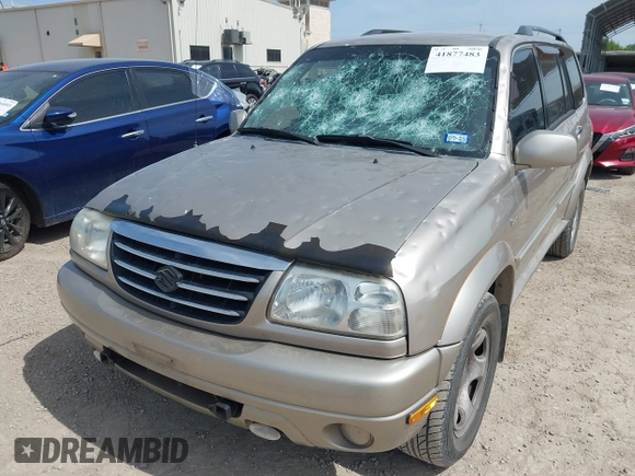 2002 Suzuki XL-7 Standard with VIN JS3TX92V424119690, listed as a IAAI auction lot 41877483 with 113,590 mi miles. Bid and sale history available at carsss.com. Image 6.