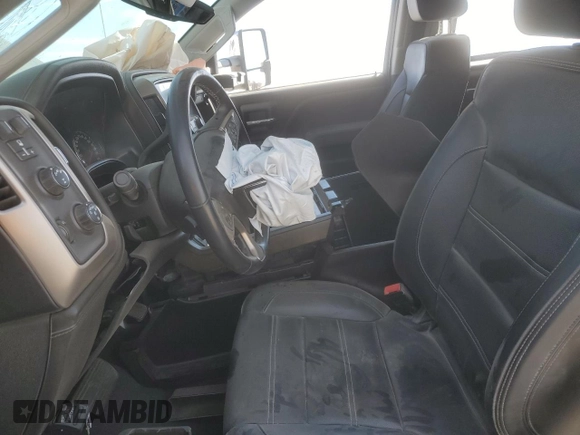 2019 GMC Sierra 3500HD Denali z VIN 1GT42WEY6KF163720, wystawiony jako Copart lot #56526725 z przebiegiem Nie podano mil oraz Szkody całkowita. Historia ofert i sprzedaży dostępna na DreamBid. Obrazek 7.