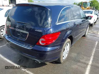 2009 Mercedes-Benz R 3.5L with VIN 4JGCB65E49A098144, listed as a IAAI auction lot 42027237 with 232,786 mi miles. Bid and sale history available at carsss.com. Image 4.