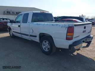 2001 Chevrolet Silverado 1500 LS with VIN 2GCEC19V911100167, listed as a IAAI auction lot 41863161 with 145,856 mi miles. Bid and sale history available at carsss.com. Image 3.