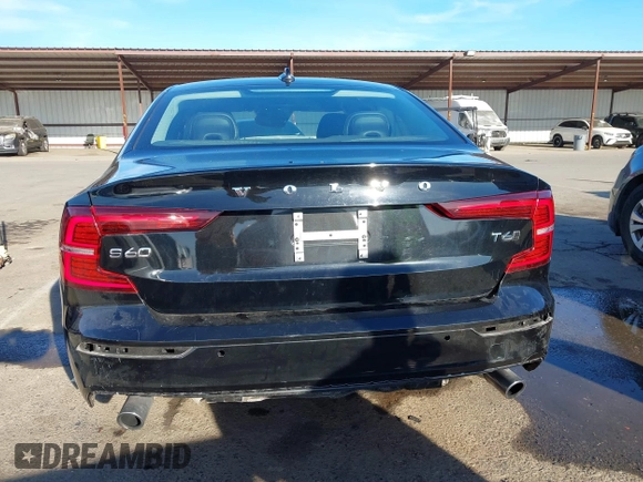 2019 Volvo S60 Momentum with VIN 7JRA22TK0KG013107, listed as a IAAI auction lot 41646660 with 29,461 mi miles. Bid and sale history available at carsss.com. Image 17.
