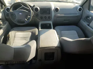 2004 Ford Expedition XLT with VIN 1FMPU16W34LB56716, listed as a Copart auction lot 42240145 with 252,264 mi miles and Clean Title. Bid and sale history available at carsss.com. Image 8.