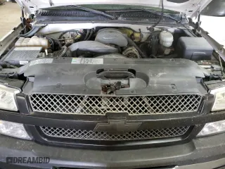 2004 Chevrolet Silverado 1500 LS with VIN 2GCEK19T041104419, listed as a Copart auction lot 49483725 with 267,300 mi miles and Clean Title. Bid and sale history available at carsss.com. Image 11.