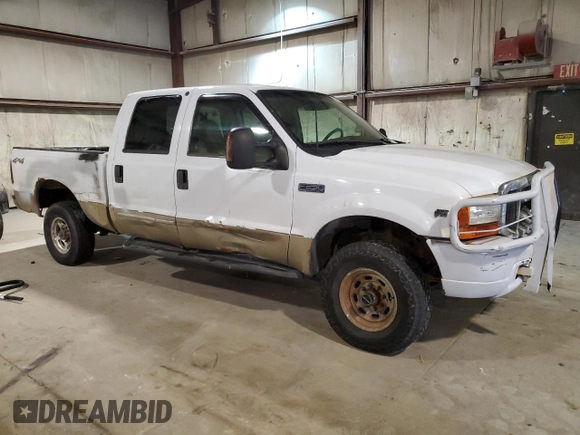 2000 Ford Super Duty F-250 XL with VIN 1FTNW21S1YEC88559, listed as a Copart auction lot 54925695 with 319,088 mi miles and Clean Title. Bid and sale history available at carsss.com. Image 4.