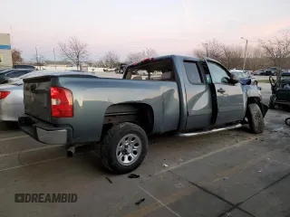 2007 Chevrolet Silverado 1500 LT w/1LT with VIN 2GCEC19J071674789, listed as a Copart auction lot 84955654 with 0 mi miles and Salvage Title. Bid and sale history available at carsss.com. Image 3.