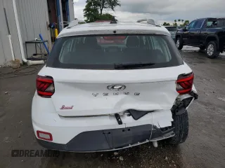 2022 Hyundai Venue SEL with VIN KMHRC8A33NU183976, listed as a Copart auction lot 60306645 with 17,066 mi miles and Salvage title. Bid and sale history available at DreamBid. Image 6.