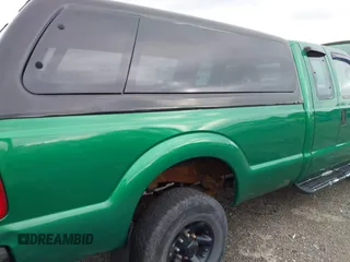 2000 Ford F-250 XL with VIN 1FTNX21L0YEA75124, listed as a IAAI auction lot 42702921 with Not provided miles and . Bid and sale history available at DreamBid. Image 6.