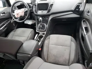 2018 Ford C-Max SE z VIN 1FADP5AU2JL101381, wystawiony jako Copart lot #47778145 z przebiegiem 140 374 mil mil oraz Szkody całkowita. Historia ofert i sprzedaży dostępna na DreamBid. Obrazek 8.