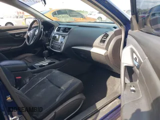 2017 Nissan Altima SR z VIN 1N4AL3AP8HN309048, wystawiony jako IAAI lot #42536729 z przebiegiem 132 465 mil mil oraz . Historia ofert i sprzedaży dostępna na DreamBid. Obrazek 5.