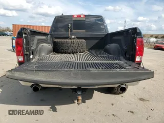 2019 Ram 1500 Big Horn z VIN 1C6RR7TT4KS695769, wystawiony jako Copart lot #43928175 z przebiegiem 85 304 mil mil oraz Szkoda całkowita • Salvage title. Historia ofert i sprzedaży dostępna na DreamBid. Obrazek 6.