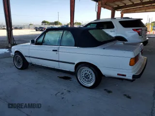 1990 BMW 3 Series z VIN WBABB2317LEC22917, wystawiony jako Copart lot #85798864 z przebiegiem 123 550 mil mil oraz Czysty tytuł • Clean title. Historia ofert i sprzedaży dostępna na DreamBid. Obrazek 2.