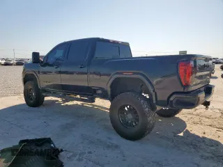 2020 GMC Sierra 3500HD AT4 z VIN 1GT49VEY7LF315026, wystawiony jako Copart lot #51613555 z przebiegiem 160 533 mil mil oraz Szkoda całkowita • Salvage title. Historia ofert i sprzedaży dostępna na DreamBid. Obrazek 2.