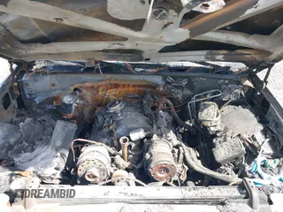 1999 GMC Sierra 3500 z VIN 1GTHC33J7XF036114, wystawiony jako IAAI lot #39848962 z przebiegiem Nie podano mil oraz . Historia ofert i sprzedaży dostępna na DreamBid. Obrazek 10.