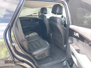 2017 Kia Sorento EX with VIN 5XYPH4A51HG318594, listed as a IAAI auction lot 41902724 with 113,498 mi miles and . Bid and sale history available at carsss.com. Image 8.