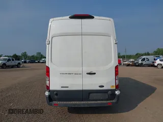 2018 Ford Transit z VIN 1FTBF4XV4JKB33236, wystawiony jako IAAI lot #42217712 z przebiegiem 120 826 mil mil oraz . Historia ofert i sprzedaży dostępna na DreamBid. Obrazek 15.
