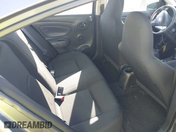 2016 Nissan Versa SV z VIN 3N1CN7APXGL904067, wystawiony jako IAAI lot #40968514 z przebiegiem 107 909 mil mil oraz . Historia ofert i sprzedaży dostępna na DreamBid. Obrazek 8.