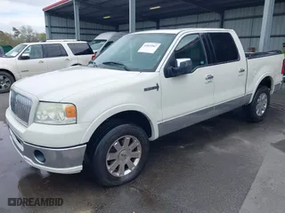2006 Lincoln Mark LT with VIN 5LTPW18516FJ22601, listed as a IAAI auction lot 41819967 with 231,890 mi miles. Bid and sale history available at carsss.com. Image 17.