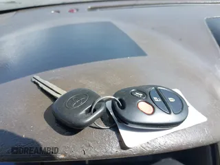 2007 Toyota Solara SE z VIN 4T1CE30P47U753803, wystawiony jako IAAI lot #41371549 z przebiegiem 153 016 mil mil oraz . Historia ofert i sprzedaży dostępna na DreamBid. Obrazek 11.