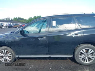 2017 Nissan Pathfinder Platinum with VIN 5N1DR2MM7HC639367, listed as a IAAI auction lot 42731415 with 89,673 mi miles and . Bid and sale history available at DreamBid. Image 14.