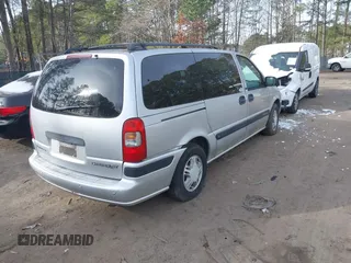 2003 Chevrolet Venture Y3G Mobility z VIN 1GNDX03E33D290808, wystawiony jako IAAI lot #41293811 z przebiegiem 198 100 mil mil oraz . Historia ofert i sprzedaży dostępna na DreamBid. Obrazek 4.