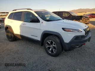 2014 Jeep Cherokee Trailhawk with VIN 1C4PJMBB4EW158878, listed as a Copart auction lot 88818735 with 126,221 mi miles and Clean Title. Bid and sale history available at carsss.com. Image 4.