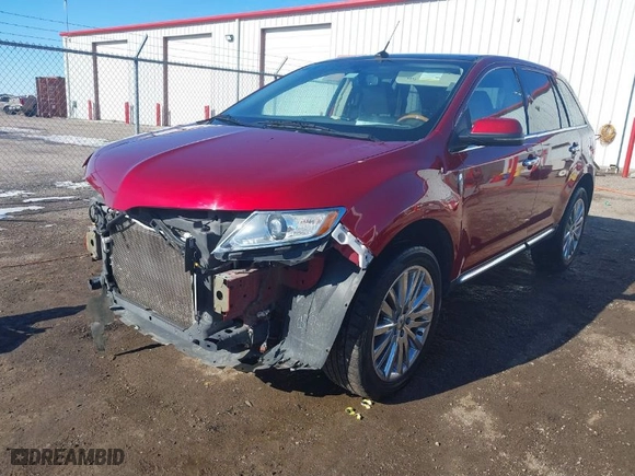 2013 Lincoln MKX with VIN 2LMDJ8JK6DBL13801, listed as a IAAI auction lot 41362146 with 147,864 mi miles. Bid and sale history available at carsss.com. Image 2.