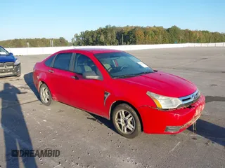 2008 Ford Focus S with VIN 1FAHP34N28W109922, listed as a IAAI auction lot 40579056 with 134,969 mi miles. Bid and sale history available at carsss.com. Image 1.
