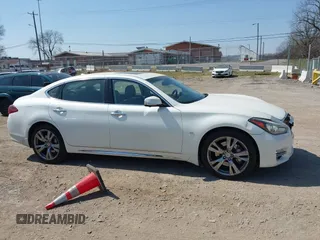 2017 Infiniti Q70 3.7 with VIN JN1BY1PR4HM210734, listed as a IAAI auction lot 41781440 with 146,030 mi miles and . Bid and sale history available at DreamBid. Image 13.