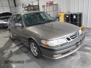 2002 Saab 9-3 z VIN YS3DF55K122017784, wystawiony jako IAAI lot #42057341 z przebiegiem 167 726 mil mil oraz . Historia ofert i sprzedaży dostępna na DreamBid. Obrazek 1.