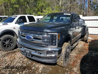 2017 Ford F-350 Lariat z VIN 1FT8W3DT4HED90283, wystawiony jako Copart lot #46310625 z przebiegiem Nie podano mil oraz Szkoda całkowita • Salvage title. Historia ofert i sprzedaży dostępna na DreamBid. Obrazek 1.