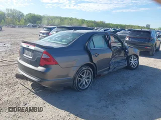 2010 Ford Fusion SEL with VIN 3FAHP0JA2AR267038, listed as a IAAI auction lot 42126977 with 246,117 mi miles and . Bid and sale history available at DreamBid. Image 4.