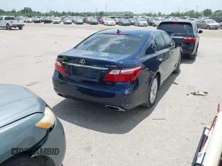 2010 Lexus LS 460 с VIN JTHCL5EF2A5007615, выставлен на аукционе IAAI как лот 42548904 с пробегом 199 235 миль миль и . История ставок и продаж доступна на DreamBid. Изображение 4.