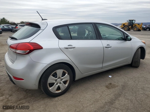 2016 Kia Forte 5-Door LX with VIN KNAFK5A87G5576443, listed as a Copart auction lot 51723015 with 129,084 mi miles and Clean Title. Bid and sale history available at carsss.com. Image 3.