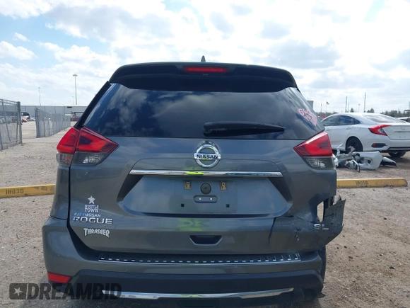 2017 Nissan Rogue SL z VIN 5N1AT2MT0HC881736, wystawiony jako IAAI lot #41506635 z przebiegiem 136 389 mil mil oraz . Historia ofert i sprzedaży dostępna na DreamBid. Obrazek 16.