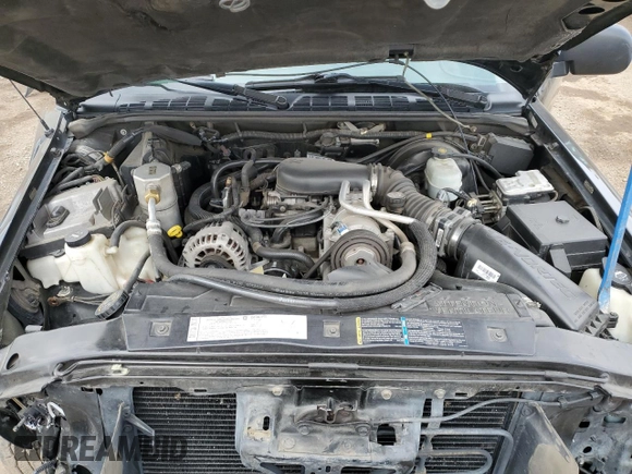 2005 Chevrolet Blazer LS z VIN 1GNCT18X65K103468, wystawiony jako Copart lot #51663025 z przebiegiem 180 451 mil mil oraz Szkoda całkowita • Salvage title. Historia ofert i sprzedaży dostępna na DreamBid. Obrazek 12.