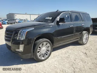 2017 Cadillac Escalade Platinum with VIN 1GYS3DKJ7HR400149, listed as a Copart auction lot 45758485 with 0 mi miles and Salvage Title. Bid and sale history available at carsss.com. Image 1.