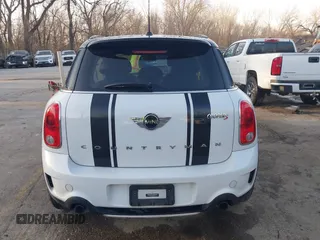 2015 MINI Cooper Countryman S with VIN WMWZC5C50FWP42324, listed as a IAAI auction lot 41795698 with 95,746 mi miles. Bid and sale history available at carsss.com. Image 16.