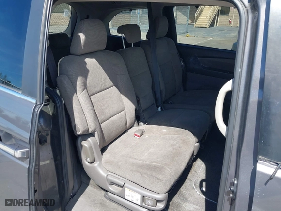 2013 Honda Odyssey EX with VIN 5FNRL5H48DB061283, listed as a IAAI auction lot 41987907 with 119,312 mi miles. Bid and sale history available at carsss.com. Image 8.