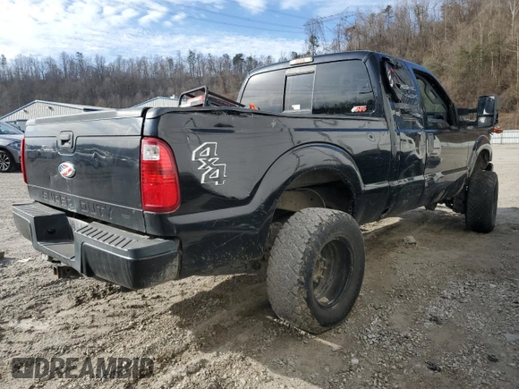 2016 Ford F-250 XLT with VIN 1FT7X2B67GEA84340, listed as a Copart auction lot 46098355 with 176,549 mi miles and Non repairable. Bid and sale history available at DreamBid. Image 3.