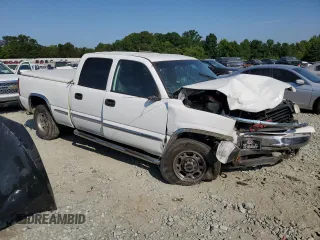 2002 GMC Sierra 1500HD SLE z VIN 1GTGC13U22F117864, wystawiony jako Copart lot #60396074 z przebiegiem Nie podano mil oraz Szkody całkowita. Historia ofert i sprzedaży dostępna na DreamBid. Obrazek 4.